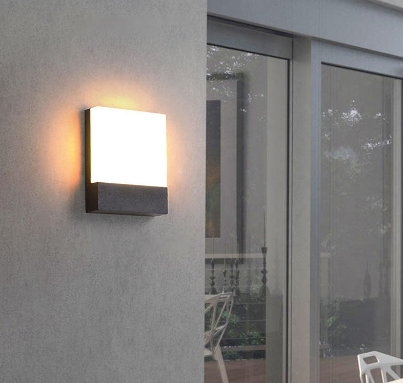 IP65 15W wall light outdoors