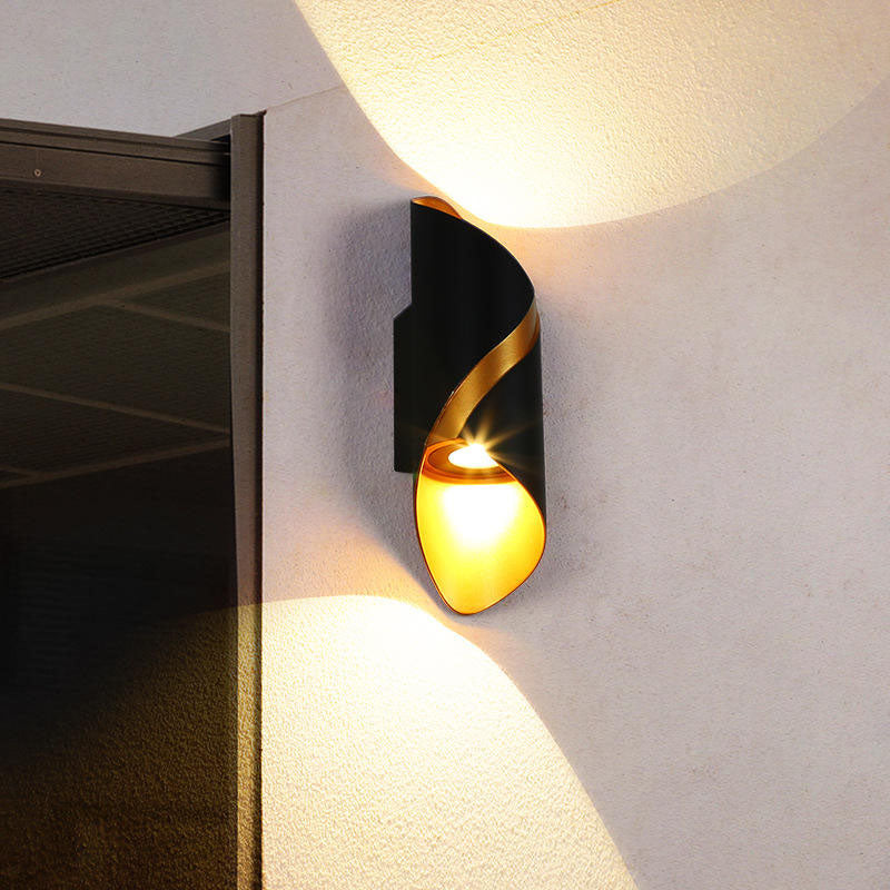 led outdoor wall light