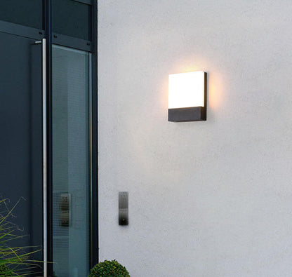 IP65 15W wall light outdoors